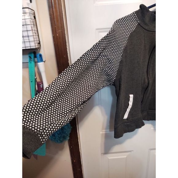 Disney's Minnie Mouse Black Fleece Jacket Women's Size‎ XL - Picture 3 of 8